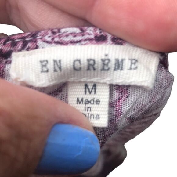 En Creme 3/4 sleeve purple & white rayon romper shorts size medium - Picture 7 of 9